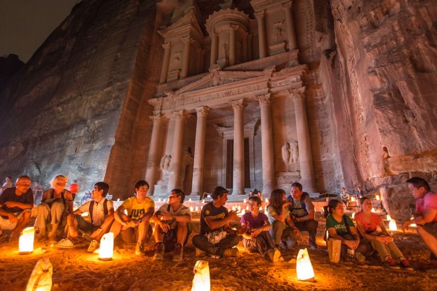 jordan-petra-by-night-candle-ceremony-ceo-travellers-oana-dragan-2014-0w3a8461-lg-rg.b23c76.jpg
